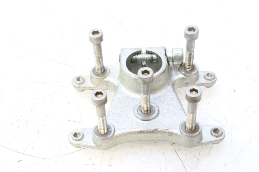 photo de MANILLAR GILERA GP 800 (2007 - 2013) - Primer plano técnico