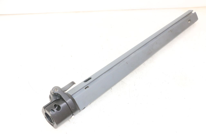 photo de POTENCIA MANILLAR PUNK ELECTRIC RIDER 1 - Detalle de la pieza