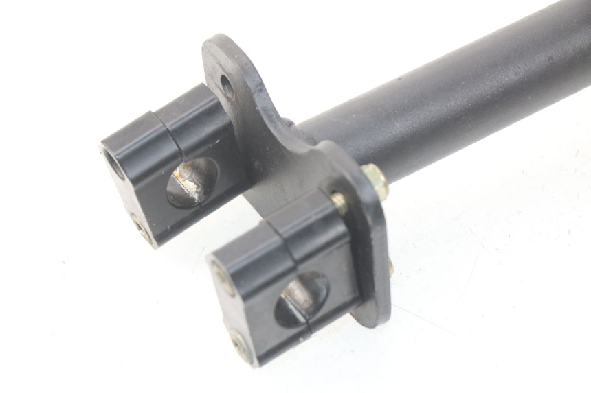 photo de POTENCIA MANILLAR ORION SPORTRAX 125 - Detalles de los puntos de fijación