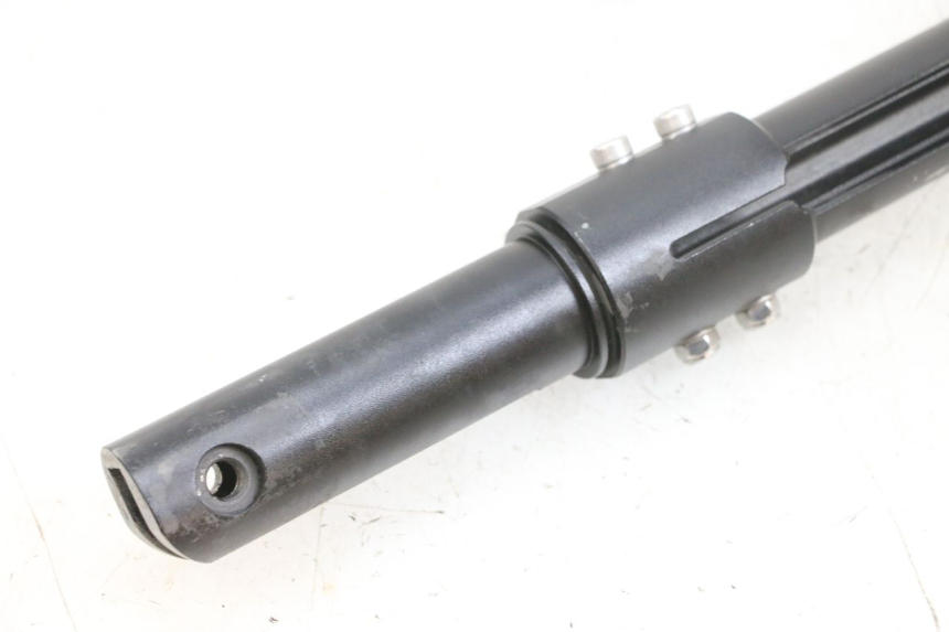 photo de POTENCIA MANILLAR DUALTRON VICTOR LIMITED 1 - Detalles de los puntos de fijación