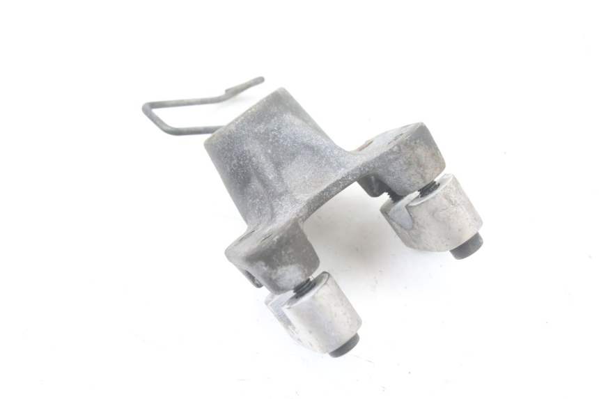 photo de POTENCIA MANILLAR YAMAHA X-MAX XMAX ABS 250 (2010 - 2014) - Detalles de los puntos de fijación