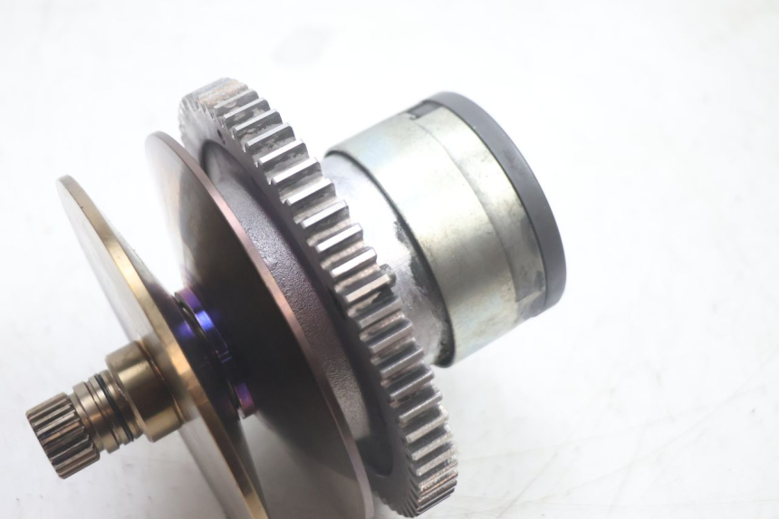 photo de POLEA SUZUKI BURGMAN EXECUTIVE ABS 650 (2006 - 2012) - Estado de la superficie y material