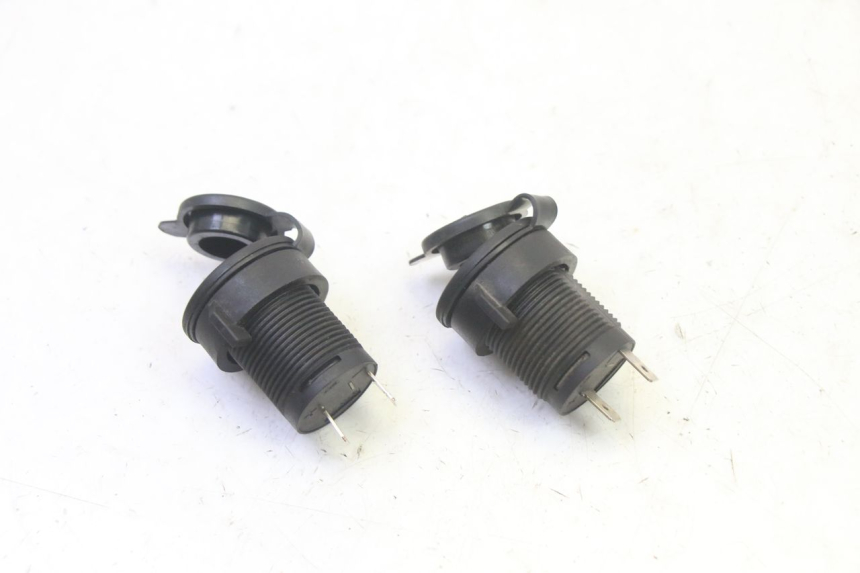 photo de TOMA MECHERO QUADRO 4 4D 350 (2015 - 2018) - Primer plano técnico