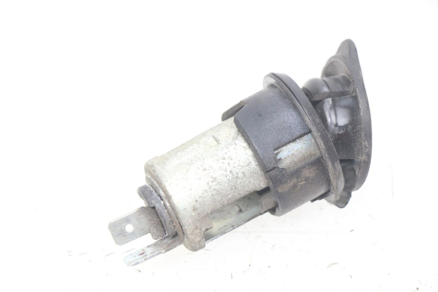 photo de TOMA MECHERO APRILIA ATLANTIC 125 (2003 - 2009) - Zoom estado de uso