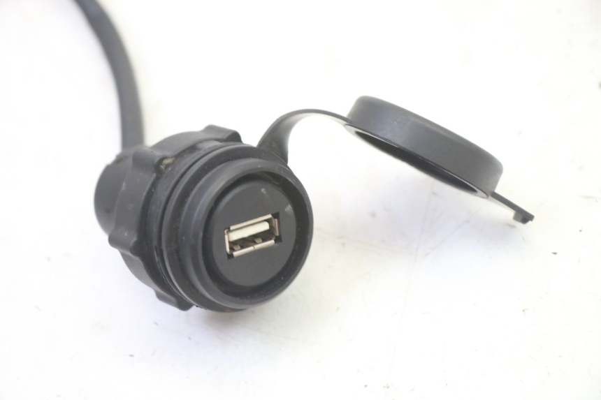 photo de TOMA MECHERO MOTRON BREEZY 4T 50 (2021 - 2025) - Detalle de la pieza