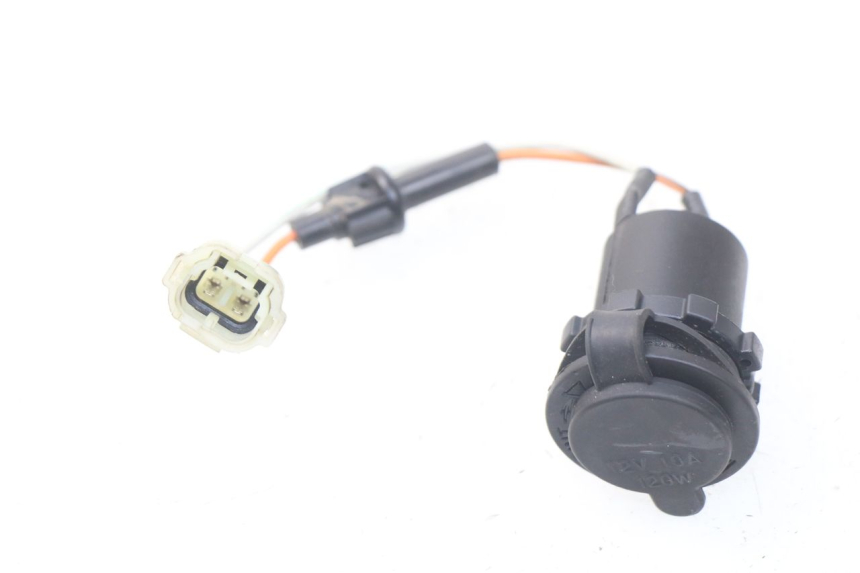 photo de TOMA DE ENCENDEDOR KYMCO DINK STREET 125 (2009 - 2014) - Detalle de la pieza