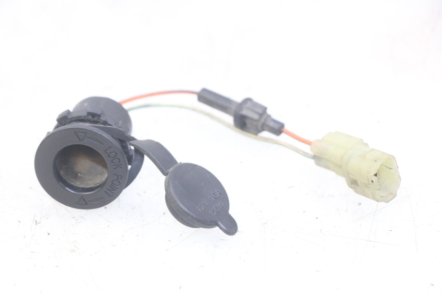 photo de TOMA DE ENCENDEDOR KYMCO DINK STREET 125 (2009 - 2014) - Vista principal