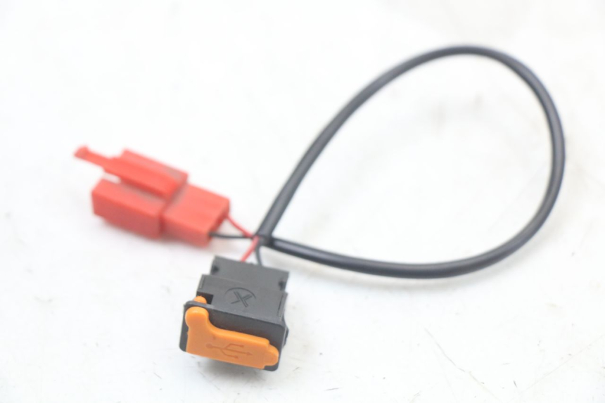 photo de TOMA MECHERO WAYSCRAL E-START 1 (2018 - 2022) - Vista principal