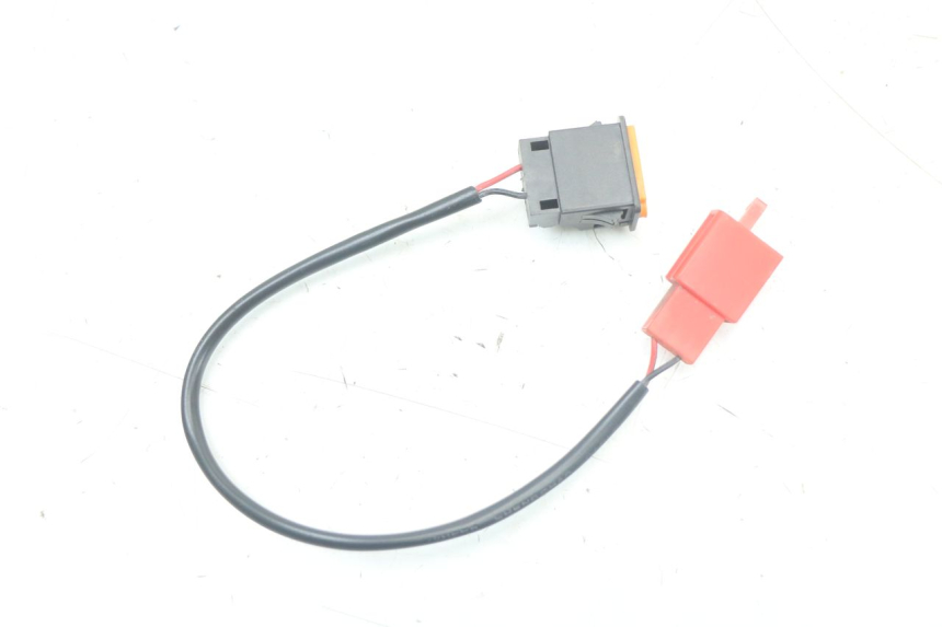 photo de TOMA MECHERO WAYSCRAL E-START 1 (2018 - 2022) - Primer plano técnico