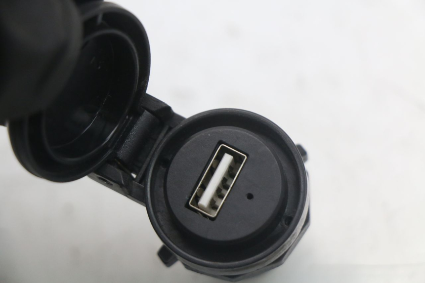 photo de TOMA MECHERO EBROH BRAVO GLE 1 (2020 - 2024) - Zoom estado de uso