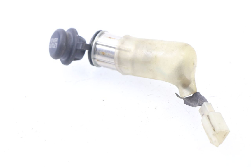 photo de TOMA MECHERO HONDA FES PANTHEON 125 (2003 - 2007) - Otra perspectiva