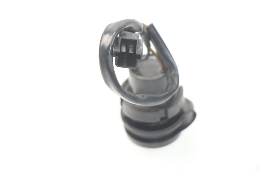 photo de TOMA DE ENCENDEDOR YAMAHA FJR ABS 1300 (2006 - 2012) - Zoom estado de uso