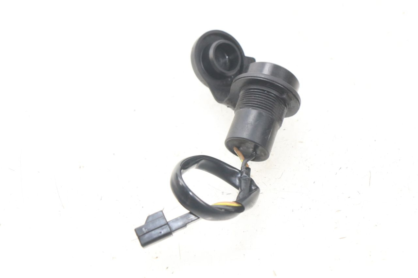 photo de TOMA DE ENCENDEDOR YAMAHA FJR ABS 1300 (2006 - 2012) - Otra perspectiva