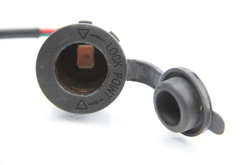 photo de TOMA MECHERO SYM GTS EFI ABS 125 (2012 - 2016) - Primer plano técnico