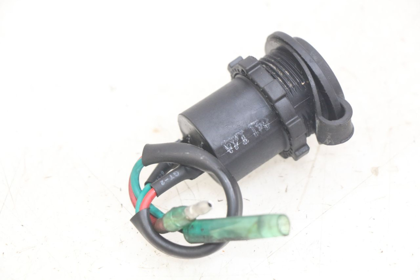 photo de TOMA DE ENCENDEDOR SYM GTS EFI 125 (2012 - 2016) - Otra perspectiva