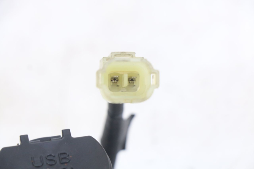 photo de TOMA DE ENCENDEDOR SYM GTS EFI 125 (2012 - 2016) - Primer plano técnico