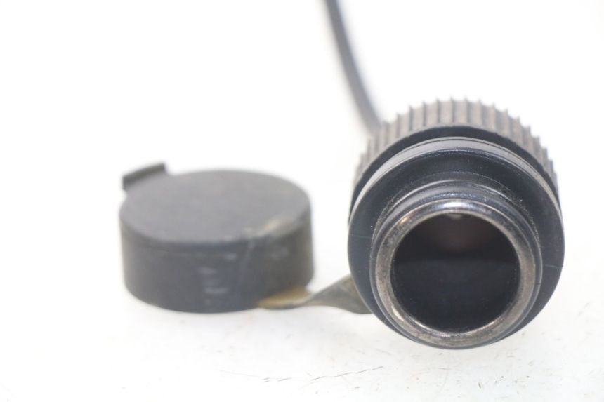 photo de TOMA MECHERO SYM GTS EVO 125 (2009 - 2013) - Detalle de la pieza