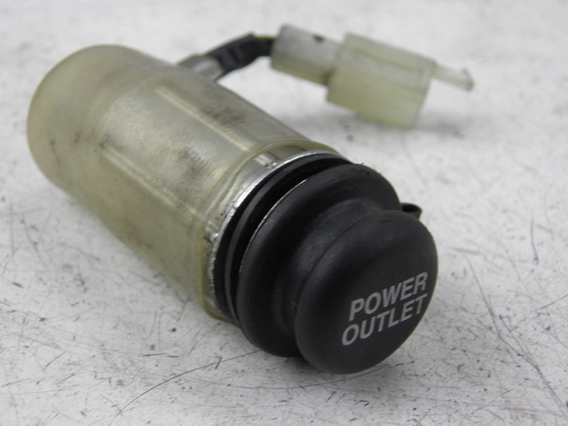 photo de TOMA MECHERO HONDA FES S-WING SWING ABS 125 (2007 - 2015) - Vista principal