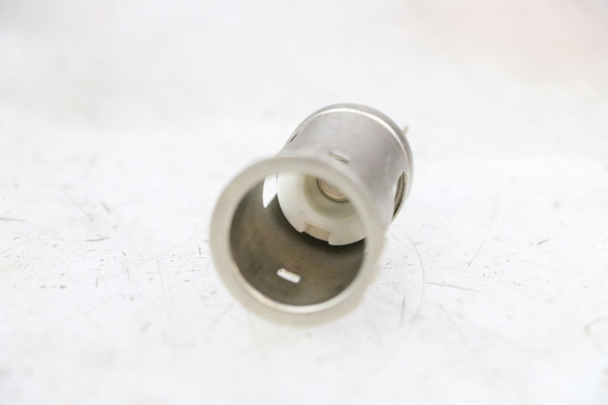 photo de TOMA MECHERO HONDA PCX (JF57/JF64) 125 (2014 - 2018) - Zoom estado de uso