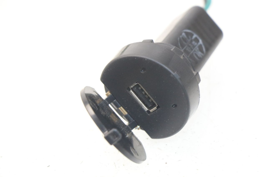 photo de TOMA MECHERO SYM JOYMAX 250 (2013 - 2017) - Vista general del producto