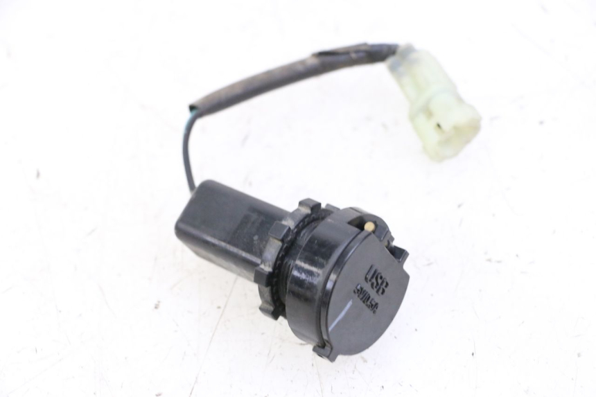 photo de TOMA MECHERO SYM JOYMAX 125 (2010 - 2017) - Detalle de la pieza