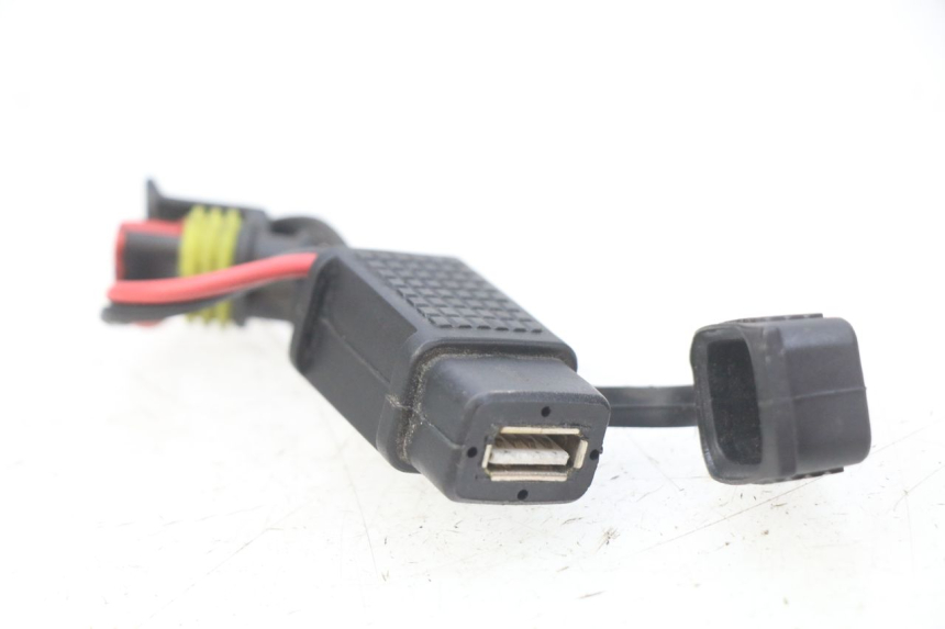 photo de TOMA MECHERO PIAGGIO MP3 LT 300 (2010 - 2016) - Vista principal