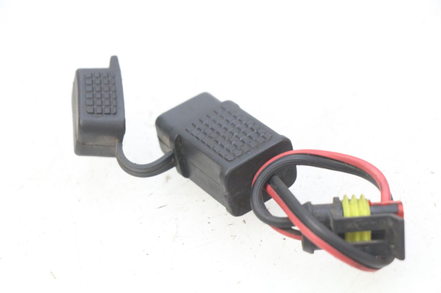 photo de TOMA MECHERO PIAGGIO MP3 LT 300 (2010 - 2016) - Zoom estado de uso