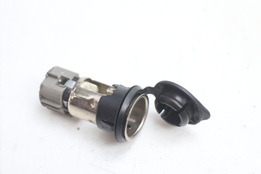 photo de TOMA MECHERO PIAGGIO MP3 LT 400 (2007 - 2012) - Vista principal
