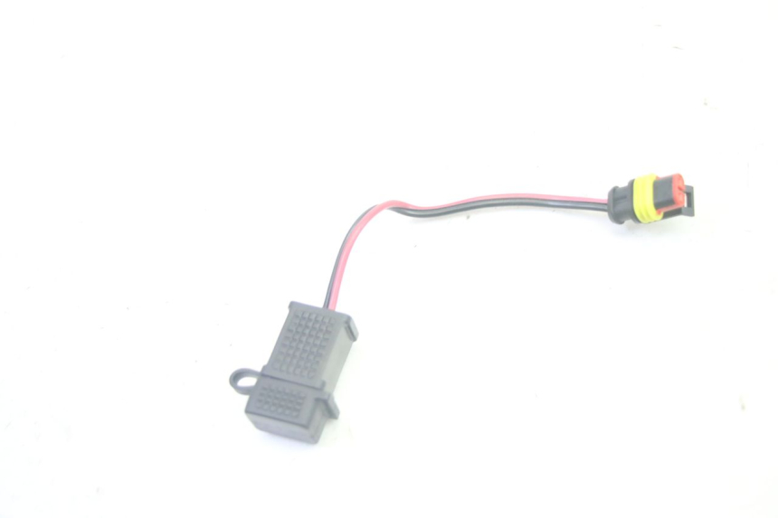 photo de TOMA MECHERO PIAGGIO MP3 500 (2016 - 2018) - Otra perspectiva