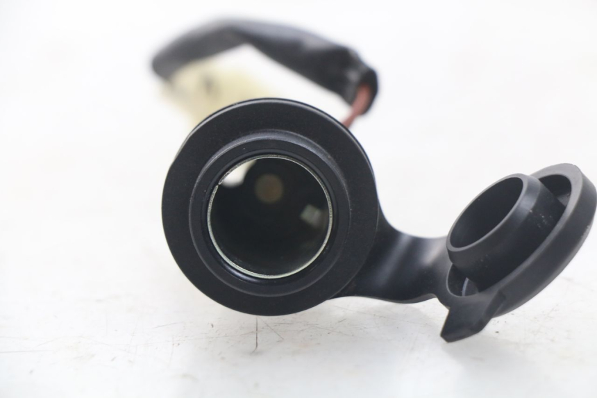 photo de TOMA MECHERO MBK MW TRYPTIK 125 (2017 - 2022) - Detalle de la pieza