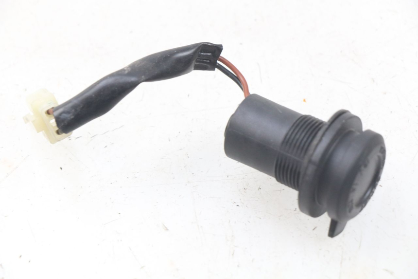 photo de TOMA MECHERO MBK MW TRYPTIK 125 (2017 - 2022) - Zoom estado de uso