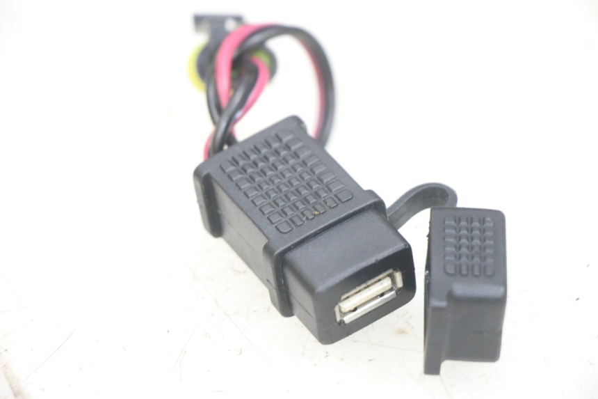 photo de TOMA DE ENCENDEDOR PIAGGIO NEW TYPHOON 50 (2018 - 2021) - Detalle de la pieza