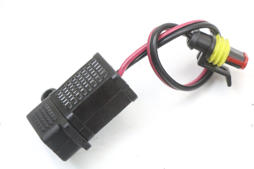 photo de TOMA DE ENCENDEDOR PIAGGIO NEW TYPHOON 50 (2018 - 2021) - Zoom estado de uso