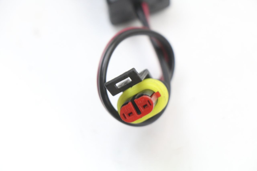 photo de TOMA DE ENCENDEDOR PIAGGIO NEW TYPHOON 50 (2018 - 2021) - Primer plano técnico