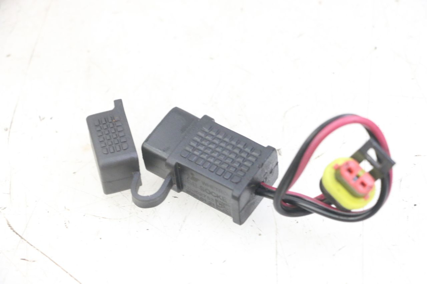 photo de TOMA DE ENCENDEDOR PIAGGIO NEW TYPHOON 50 (2018 - 2021) - Otra perspectiva