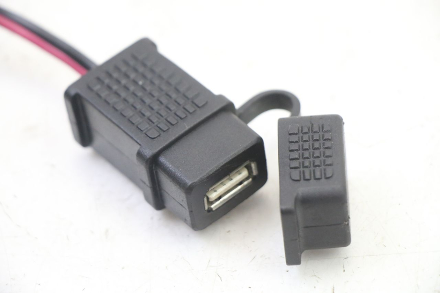 photo de TOMA DE ENCENDEDOR PIAGGIO NEW TYPHOON 50 (2018 - 2021) - Detalle de la pieza