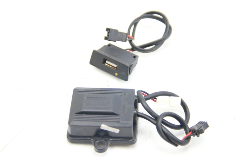 photo de TOMA DE ENCENDEDOR RED ELECTRIC RED E PRO 1 (2017 - 2019) - Vista principal