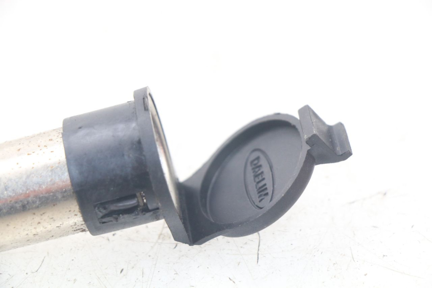 photo de TOMA MECHERO DAELIM S2 FI 125 (2008 - 2017) - Zoom estado de uso