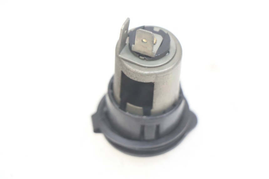 photo de TOMA DE ENCENDEDOR APRILIA SCARABEO LIGHT 125 (2007 - 2011) - Detalle de la pieza