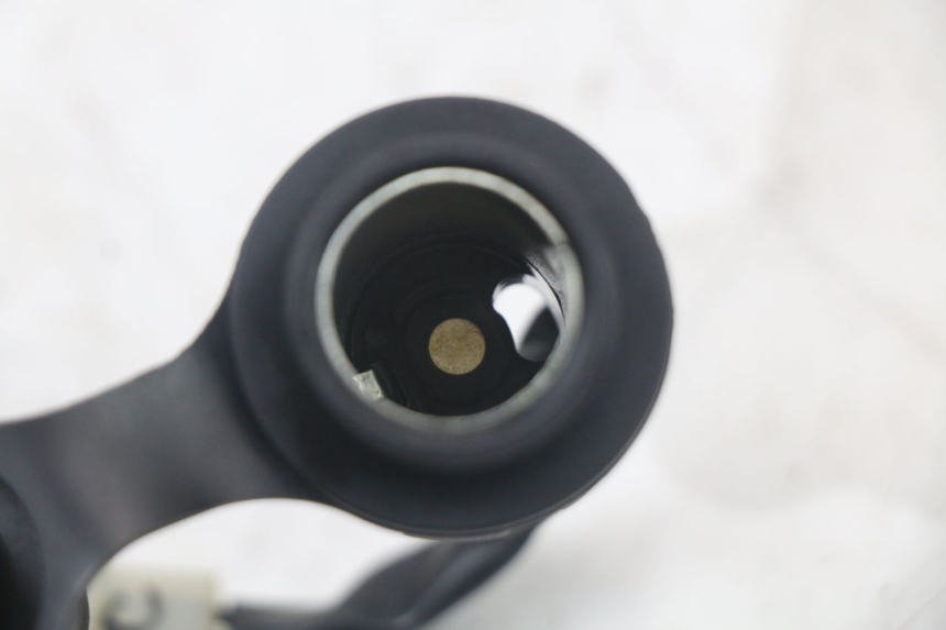 photo de TOMA DE ENCENDEDOR YAMAHA XMAX X-MAX ABS 125 (2017 - 2020) - Detalles de los puntos de fijación