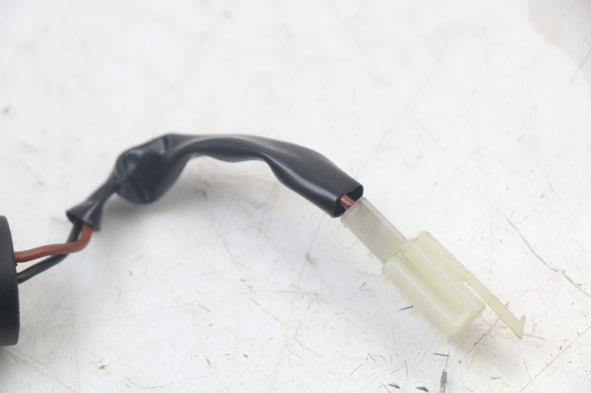 photo de TOMA DE ENCENDEDOR YAMAHA XMAX X-MAX ABS 125 (2017 - 2020) - Estado de la superficie y material