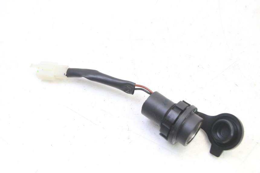 photo de TOMA MECHERO YAMAHA XMAX X-MAX 125 (2021 - 2025) - Vista principal