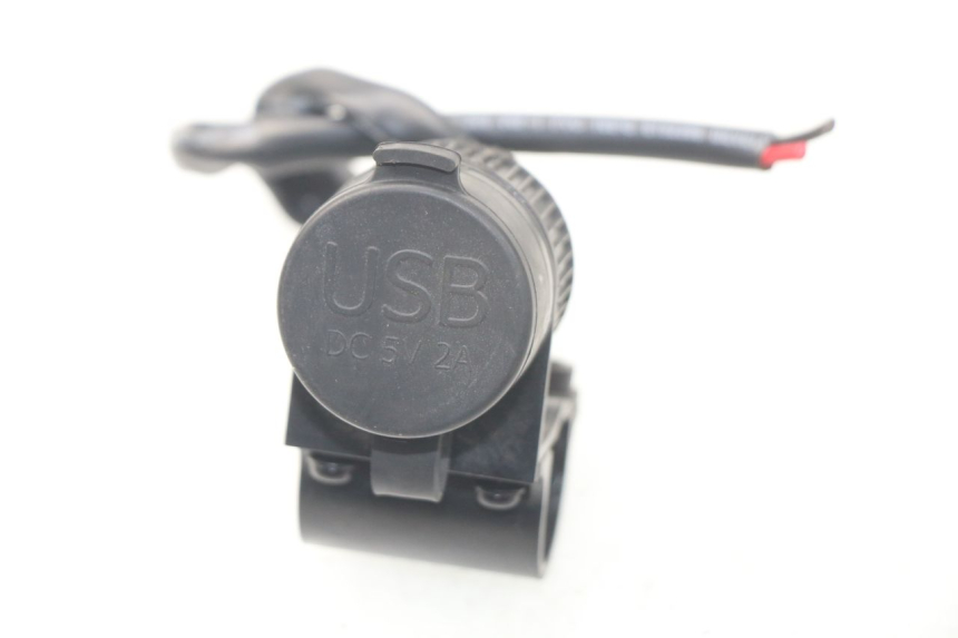 photo de TOMA MECHERO KAWASAKI Z Z900 900 (2017 - 2019) - Vista general del producto