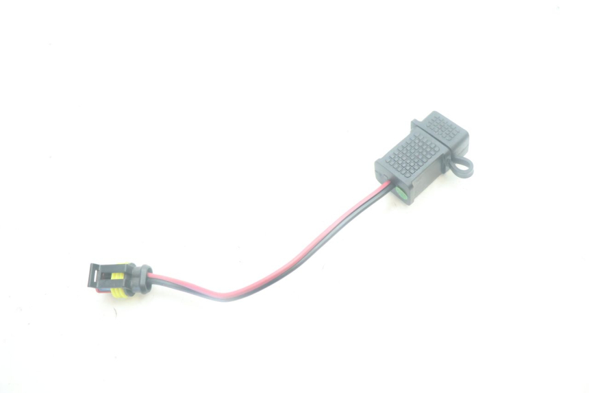 photo de TOMA USB PIAGGIO MP3 500 (2016 - 2018) - Otra perspectiva