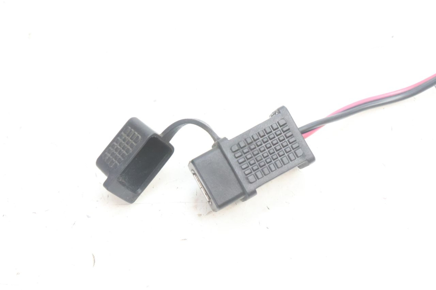 photo de TOMA USB PIAGGIO MP3 500 (2016 - 2018) - Detalle de la pieza
