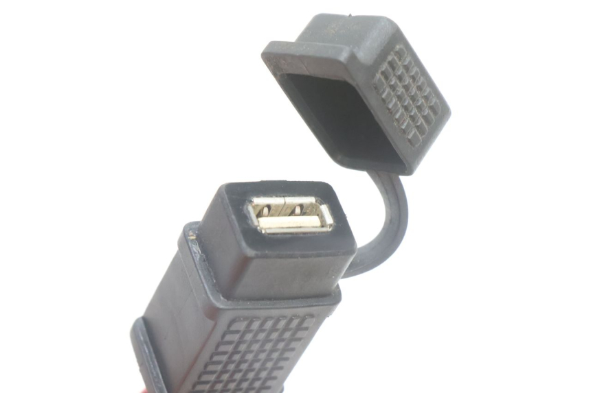 photo de TOMA USB PIAGGIO MP3 500 (2016 - 2018) - Otra perspectiva