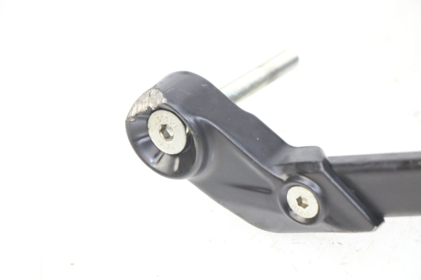 photo de PROTECTOR DE MANOS HONDA CB R 1000 (2018 - 2023) - Zoom sobre los componentes