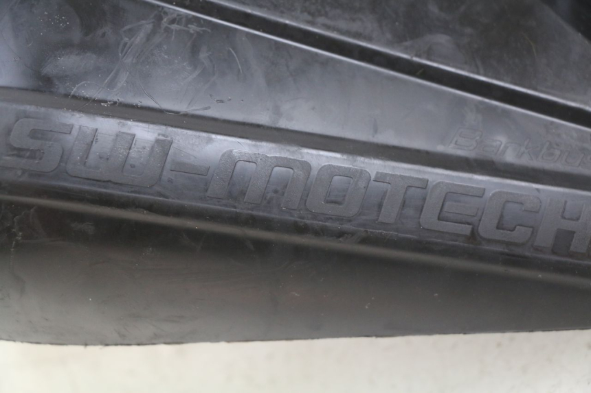 photo de PROTECTOR DE MANOS HONDA CB R 1000 (2018 - 2023) - Zoom estado de uso