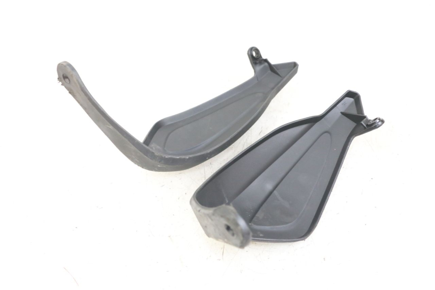 photo de PROTECTOR DE MANOS SYM CROX 4T 50 (2016 - 2023) - Detalle de la pieza