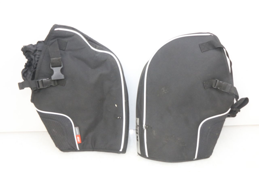 photo de PROTECTOR DE MANOS YAMAHA D'ELIGHT DELIGHT 115 (2013 - 2017) - Otra perspectiva